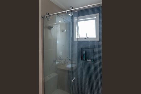 Apartamento à venda com 366m², 4 quartos e 5 vagas Apartamento à venda com 366m², 4 quartos e 5 vagasBanheiro do quarto 2 Suíte