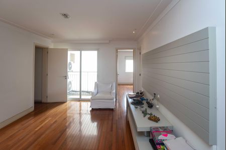 Apartamento à venda com 366m², 4 quartos e 5 vagas Apartamento à venda com 366m², 4 quartos e 5 vagasSala Intima