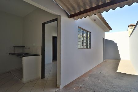 Casa para alugar com 75m², 2 quartos e 1 vagaCorredor