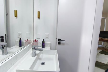 Apartamento à venda com 98m², 2 quartos e 2 vagas Apartamento à venda com 98m², 2 quartos e 2 vagasBanheiro Suíte