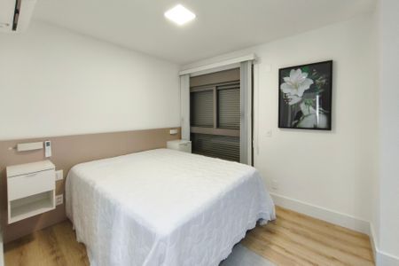 Apartamento à venda com 98m², 2 quartos e 2 vagas Apartamento à venda com 98m², 2 quartos e 2 vagasSuíte