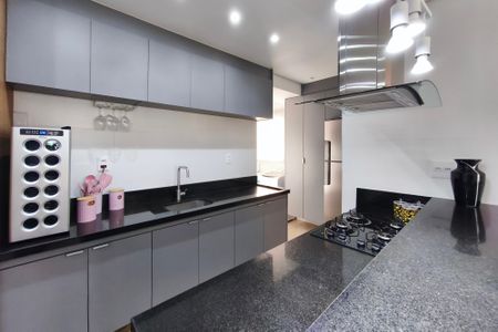 Apartamento à venda com 98m², 2 quartos e 2 vagas Apartamento à venda com 98m², 2 quartos e 2 vagasCozinha