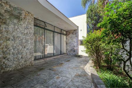 Casa à venda com 341m², 5 quartos e 3 vagas