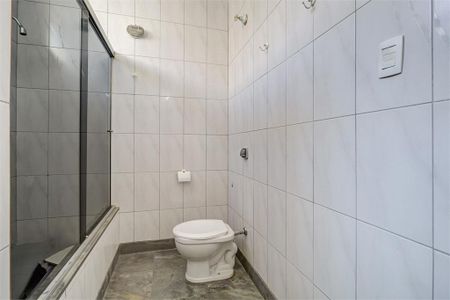 Casa à venda com 341m², 5 quartos e 3 vagas
