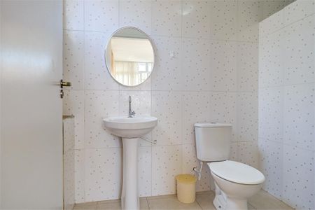 Casa à venda com 341m², 5 quartos e 3 vagas