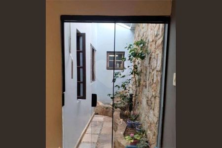 Casa à venda com 210m², 4 quartos e 3 vagas