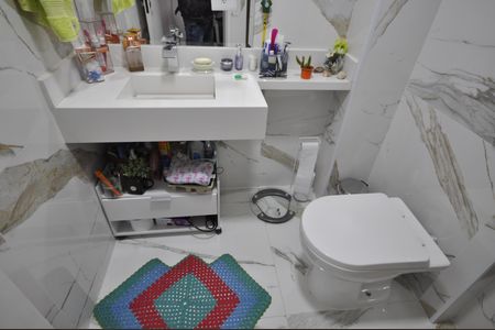 Apartamento à venda com 70m², 2 quartos e 1 vagaBanheiro