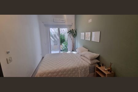 Casa à venda com 300m², 4 quartos e 2 vagas Casa à venda com 300m², 4 quartos e 2 vagasQuarto