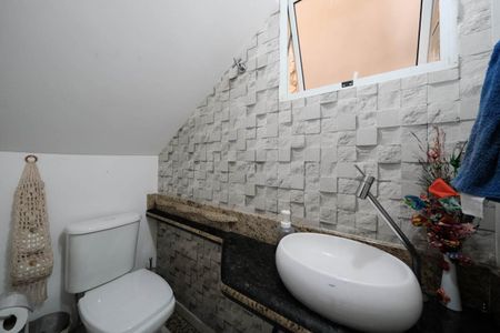 Casa à venda com 100m², 3 quartos e 2 vagasLavabo
