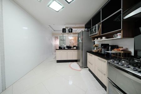 Casa à venda com 100m², 3 quartos e 2 vagasCozinha