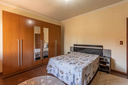 Casa à venda com 348m², 3 quartos e 4 vagas Casa à venda com 348m², 3 quartos e 4 vagasQuarto 3