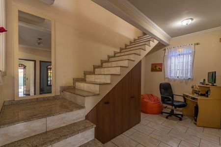 Casa à venda com 348m², 3 quartos e 4 vagas Casa à venda com 348m², 3 quartos e 4 vagasEscritório