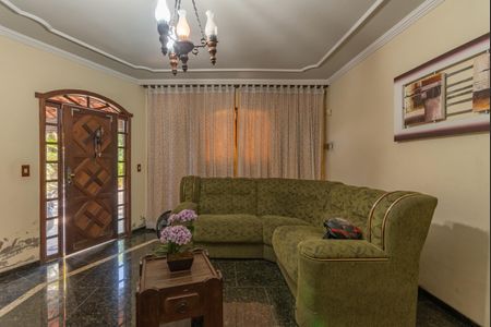 Casa à venda com 348m², 3 quartos e 4 vagas Casa à venda com 348m², 3 quartos e 4 vagasSala