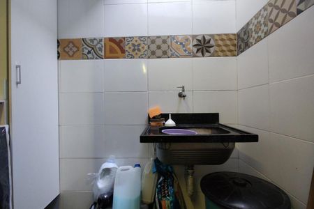Casa de condomínio à venda com 130m², 3 quartos e 2 vagasÁrea de Serviço