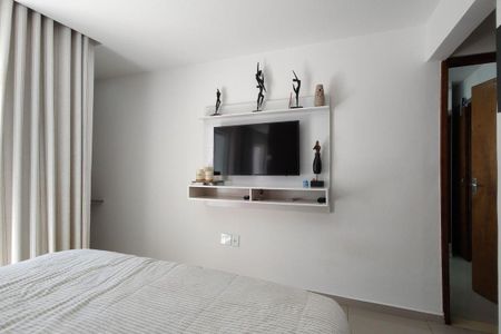 Casa de condomínio à venda com 130m², 3 quartos e 2 vagasSuíte 1