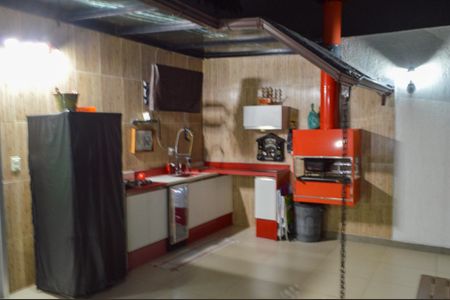 Casa de condomínio à venda com 130m², 3 quartos e 2 vagasTerraço