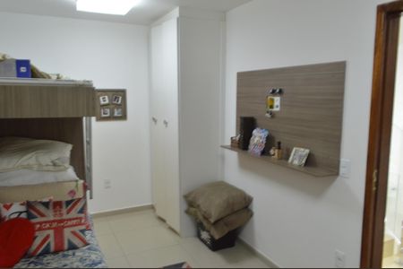 Casa de condomínio à venda com 130m², 3 quartos e 2 vagasSuíte 3