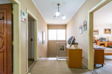 Casa à venda com 492m², 3 quartos e 2 vagas Casa à venda com 492m², 3 quartos e 2 vagasCorredor