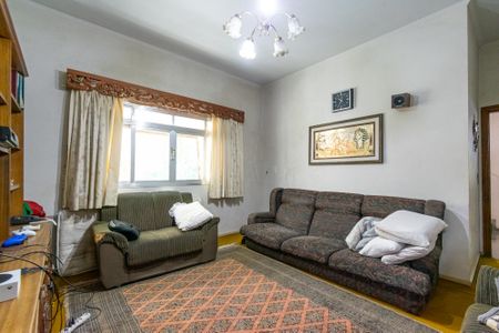 Casa à venda com 492m², 3 quartos e 2 vagas Casa à venda com 492m², 3 quartos e 2 vagasSala de Tv