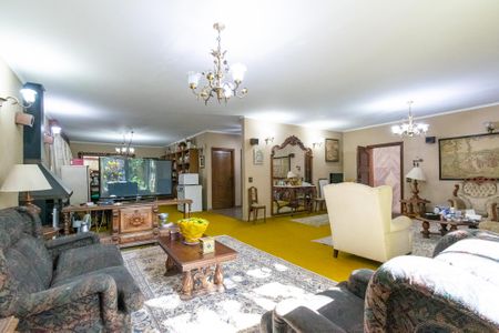 Casa à venda com 492m², 3 quartos e 2 vagas Casa à venda com 492m², 3 quartos e 2 vagasSala