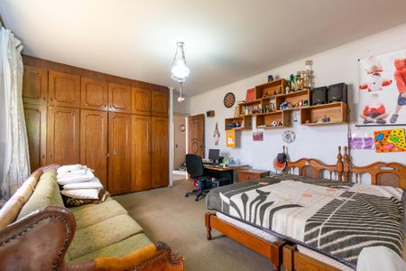 Casa à venda com 492m², 3 quartos e 2 vagas Casa à venda com 492m², 3 quartos e 2 vagasSuíte 2