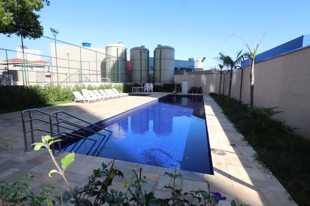 Apartamento à venda com 37m², 2 quartos e sem vagaÁrea comum - Piscina