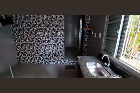 Casa à venda com 140m², 3 quartos e 2 vagas Casa à venda com 140m², 3 quartos e 2 vagasEdicula