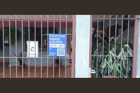 Casa à venda com 140m², 3 quartos e 2 vagas Casa à venda com 140m², 3 quartos e 2 vagasPlacq