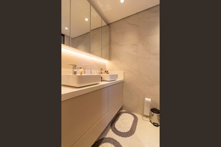 Apartamento à venda com 155m², 3 quartos e 3 vagasBanheiro da Suíte 1