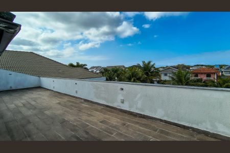 Casa de condomínio à venda com 400m², 4 quartos e 6 vagasTerraço