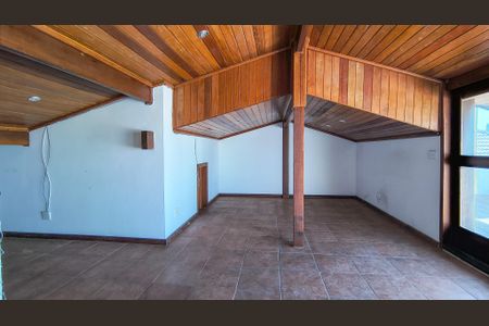 Casa de condomínio à venda com 400m², 4 quartos e 6 vagasTerraço
