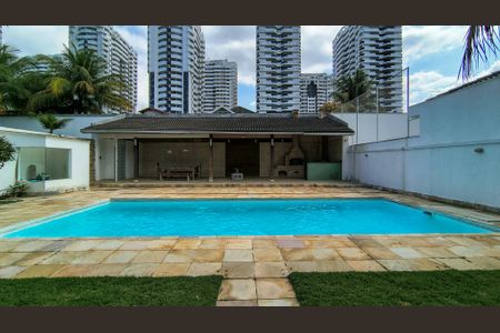 Casa de condomínio à venda com 400m², 4 quartos e 6 vagasÁrea comum - Piscina