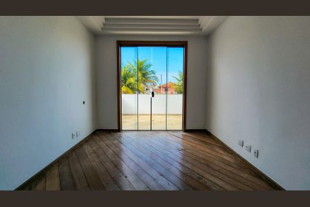 Casa de condomínio à venda com 400m², 4 quartos e 6 vagasSuíte 1