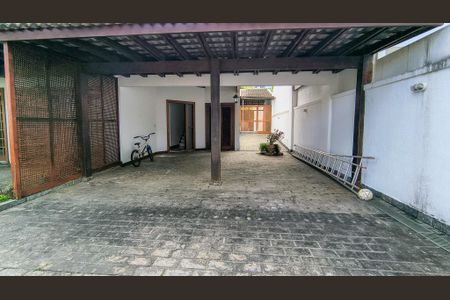 Casa de condomínio à venda com 400m², 4 quartos e 6 vagasGaragem