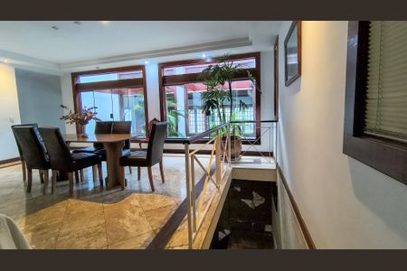 Casa de condomínio à venda com 400m², 4 quartos e 6 vagasSala de Jantar