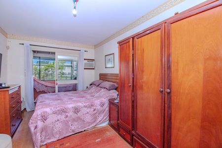 Casa à venda com 173m², 2 quartos e 3 vagasSuíte 2