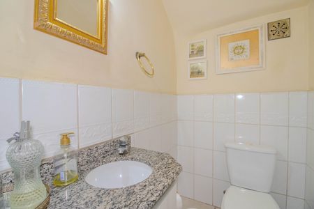 Casa à venda com 173m², 2 quartos e 3 vagasLavabo