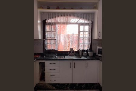 Casa à venda com 215m², 3 quartos e 4 vagas