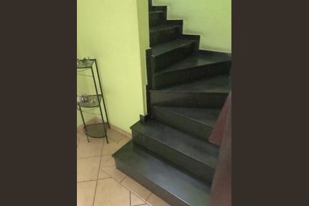 Casa à venda com 215m², 3 quartos e 4 vagas