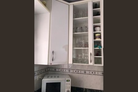 Casa à venda com 215m², 3 quartos e 4 vagas