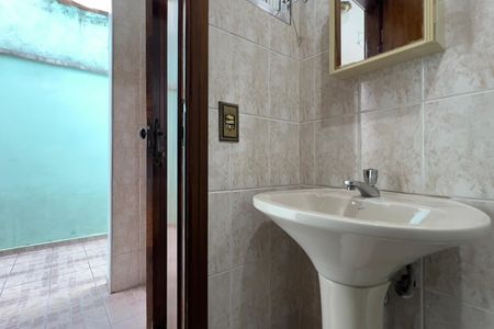 Casa à venda com 133m², 3 quartos e 2 vagas Casa à venda com 133m², 3 quartos e 2 vagasBanheiro de Serviço