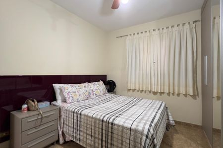 Casa à venda com 133m², 3 quartos e 2 vagas Casa à venda com 133m², 3 quartos e 2 vagasQuarto 2