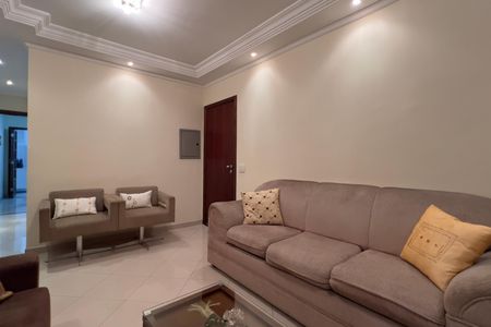Casa à venda com 133m², 3 quartos e 2 vagas Casa à venda com 133m², 3 quartos e 2 vagasSala