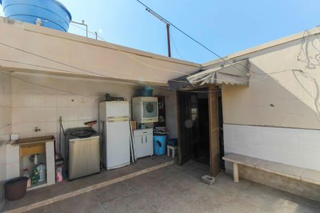 Casa à venda com 240m², 3 quartos e 2 vagas Casa à venda com 240m², 3 quartos e 2 vagasÁrea de Serviço