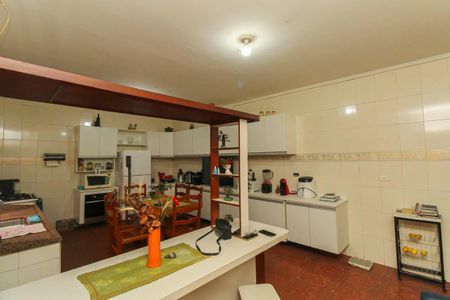 Casa à venda com 240m², 3 quartos e 2 vagas Casa à venda com 240m², 3 quartos e 2 vagasCozinha