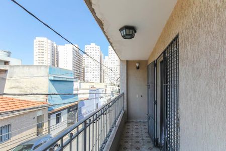 Casa à venda com 240m², 3 quartos e 2 vagas Casa à venda com 240m², 3 quartos e 2 vagasVaranda da Suite