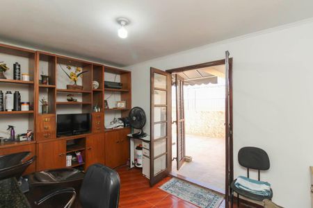 Casa à venda com 240m², 3 quartos e 2 vagas Casa à venda com 240m², 3 quartos e 2 vagasQuarto 2