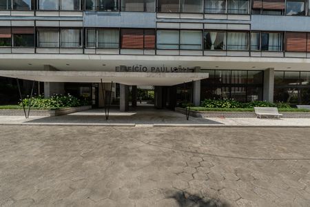 Apartamento à venda com 106m², 2 quartos e sem vaga Apartamento à venda com 106m², 2 quartos e sem vagaFachada