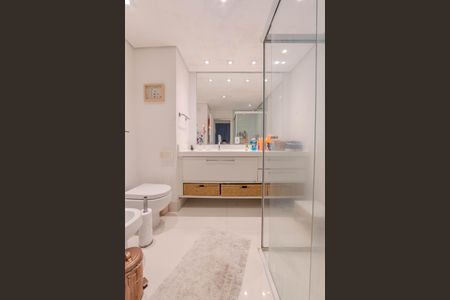 Apartamento à venda com 106m², 2 quartos e sem vaga Apartamento à venda com 106m², 2 quartos e sem vagaBanheiro Social