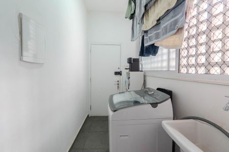 Apartamento à venda com 106m², 2 quartos e sem vaga Apartamento à venda com 106m², 2 quartos e sem vagaÁrea de Serviço